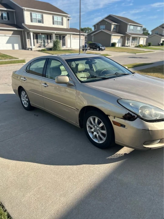 2002 Lexus ES 4th Gen - Image 3 of 8