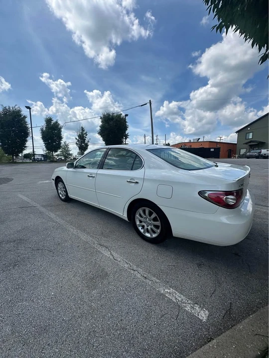 2002 Lexus ES 4th Gen - Image 3 of 13