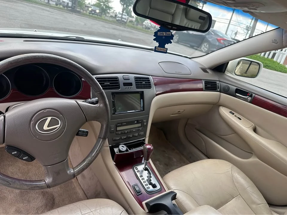 2002 Lexus ES 4th Gen - Image 6 of 13