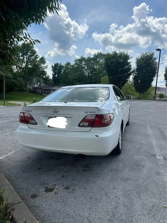 2002 Lexus ES 4th Gen - Image 13 of 13