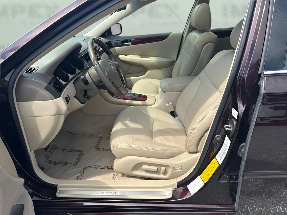 2002 Lexus ES 4th Gen - Image 9 of 30