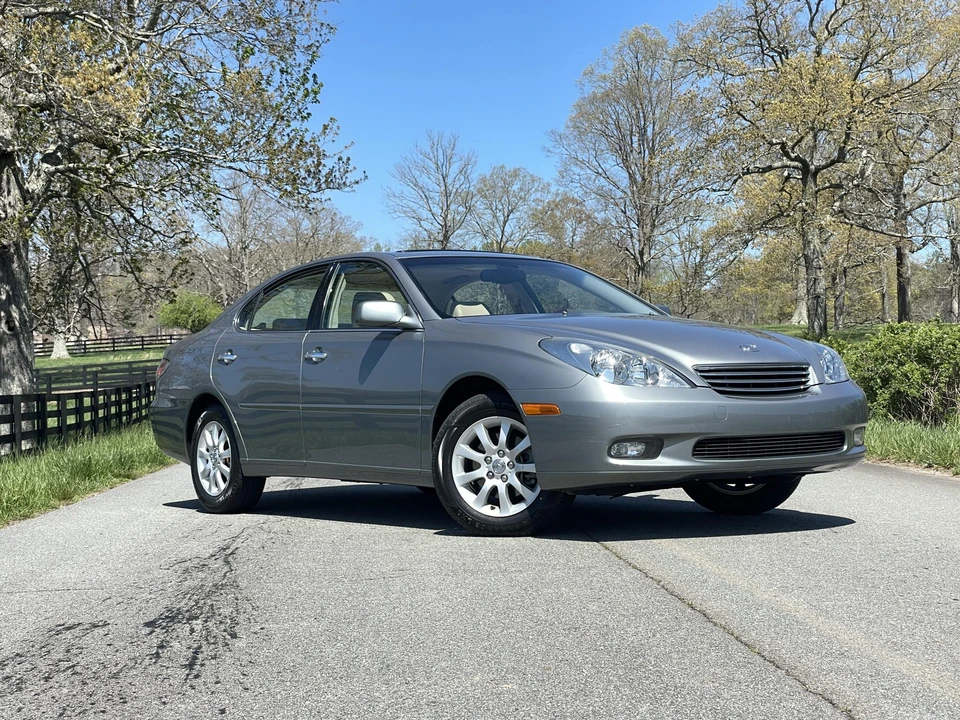 2002 Lexus ES 4th Gen - Image 22 of 31