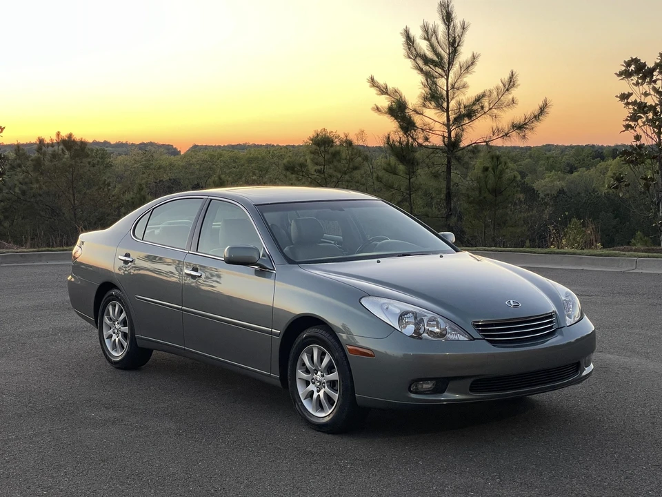 2002 Lexus ES 4th Gen - Image 17 of 31