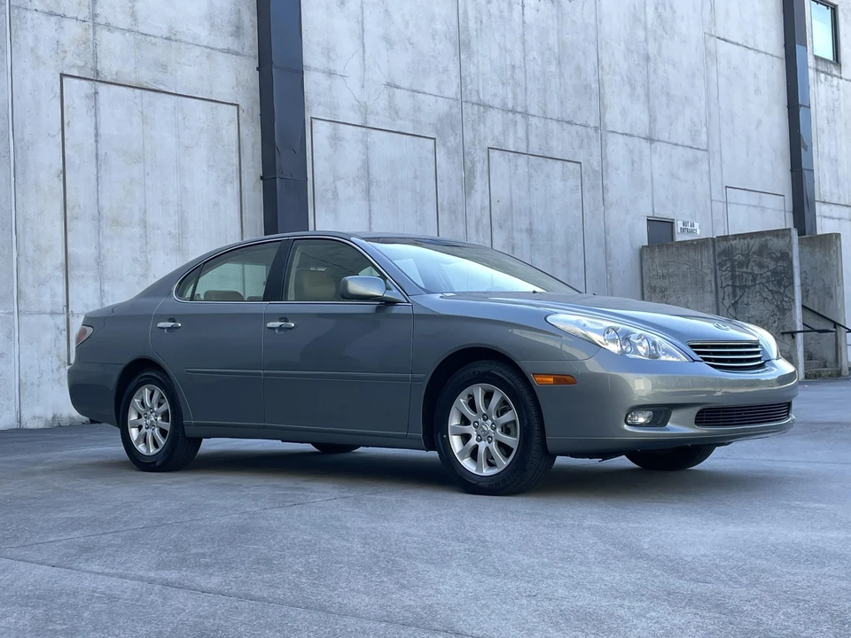 2002 Lexus ES 4th Gen - Image 15 of 31