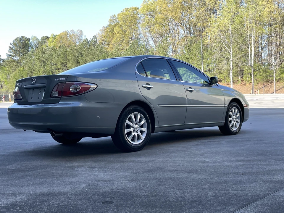 2002 Lexus ES 4th Gen - Image 30 of 31