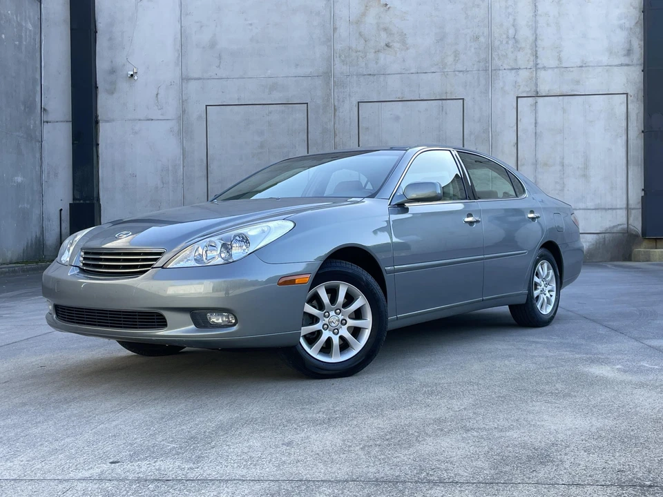 2002 Lexus ES 4th Gen - Image 9 of 31