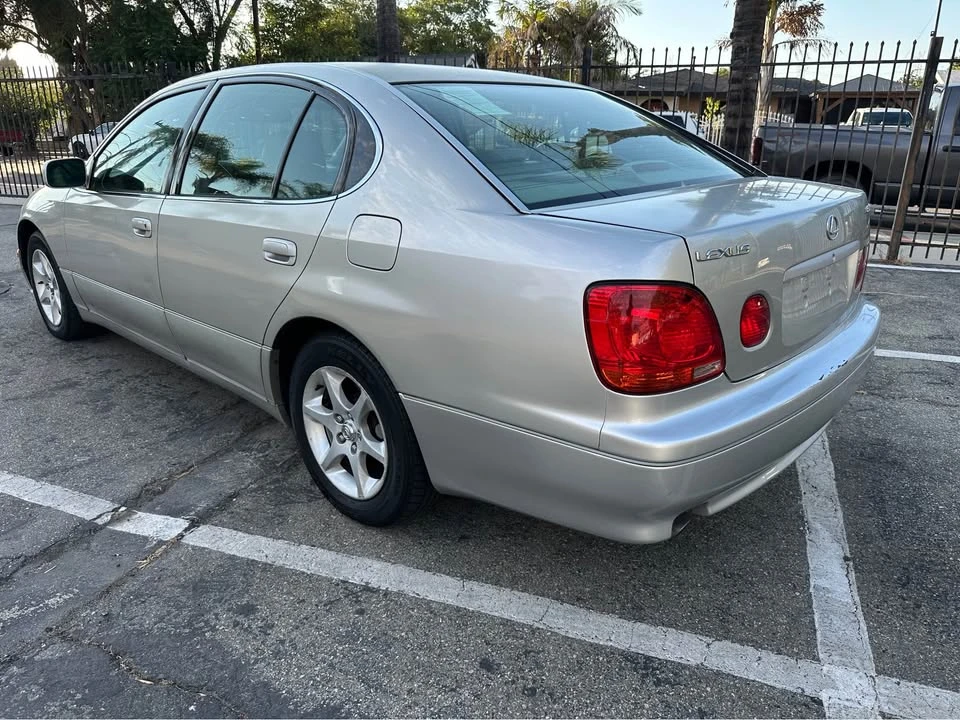 2002 Lexus GS 2nd Gen - Image 5 of 14