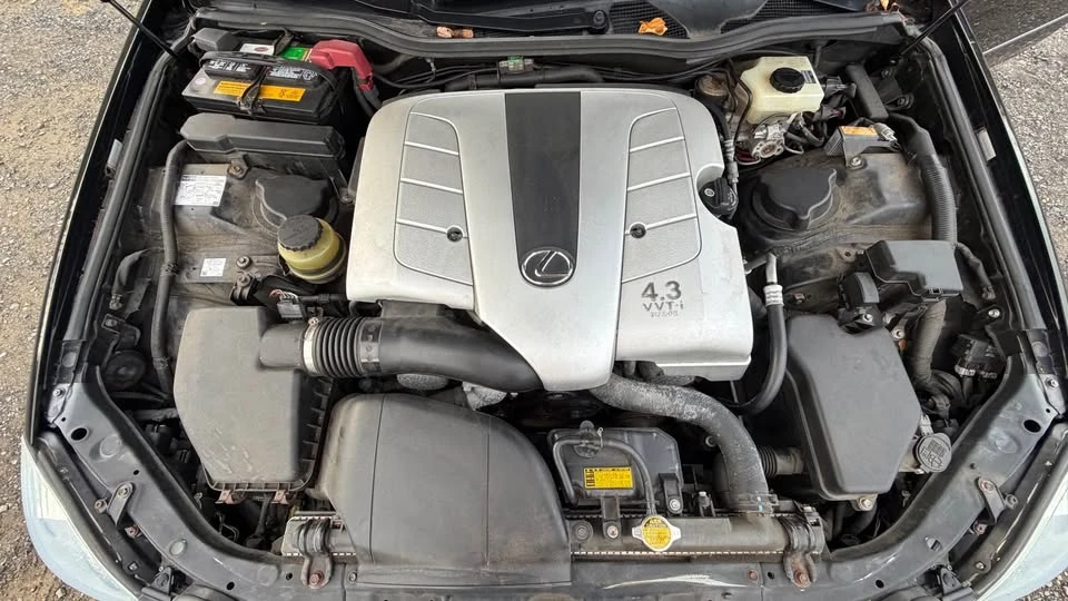 2002 Lexus GS 2nd Gen - Image 19 of 20