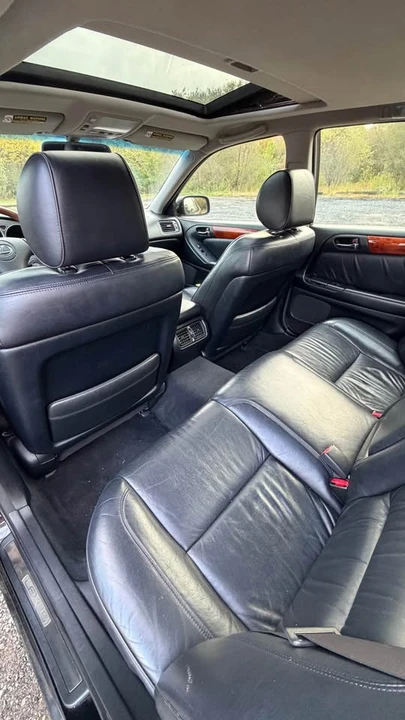 2002 Lexus GS 2nd Gen - Image 16 of 20