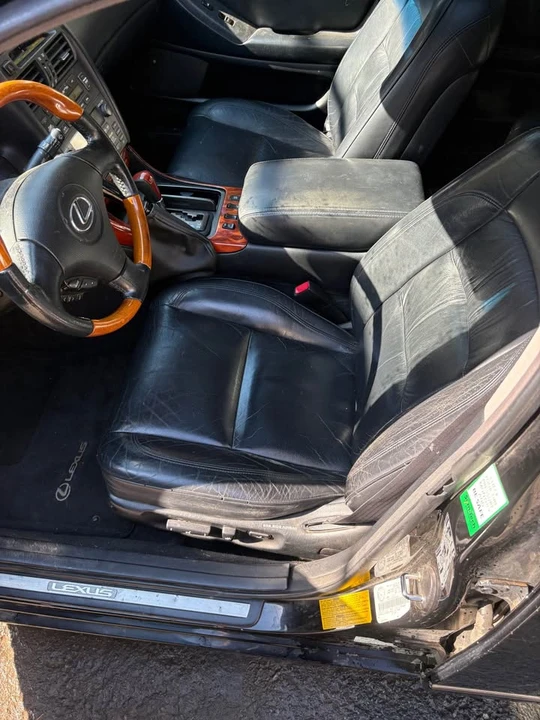 2002 Lexus GS 2nd Gen - Image 11 of 14