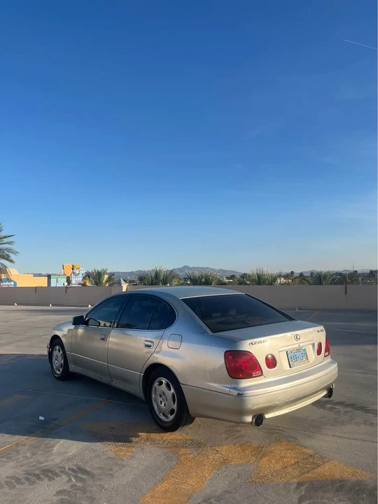 2002 Lexus GS 2nd Gen - Image 4 of 12