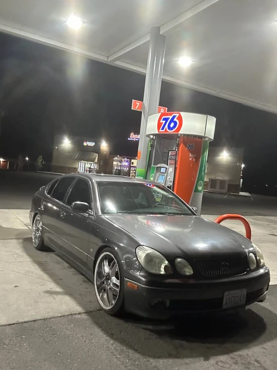 2002 Lexus GS 2nd Gen - Image 2 of 4