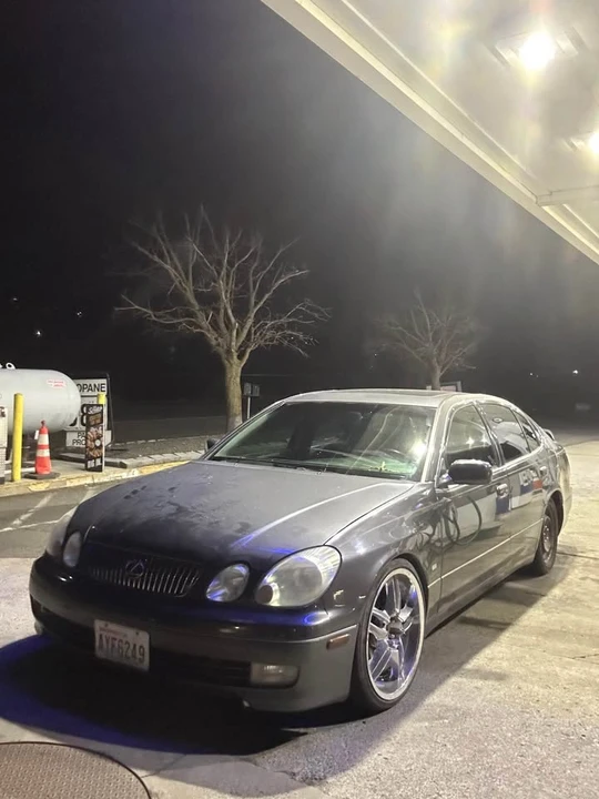2002 Lexus GS 2nd Gen - Image 3 of 4