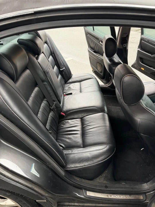 2002 Lexus GS 2nd Gen - Image 11 of 17