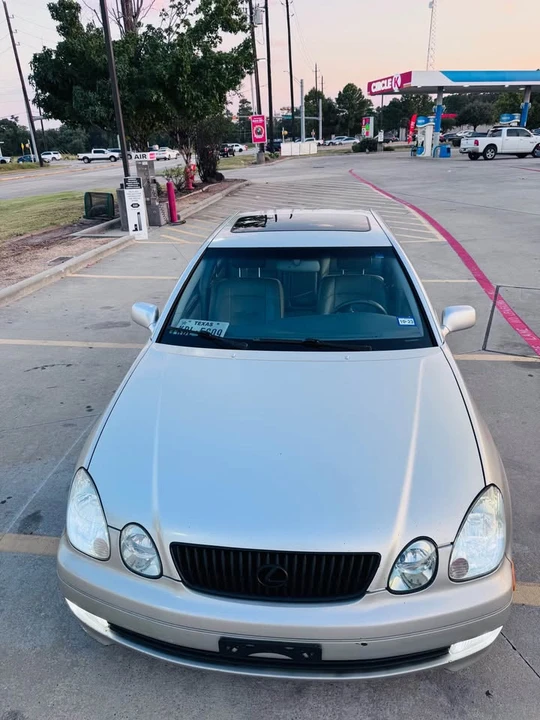 2002 Lexus GS 2nd Gen - Image 5 of 11