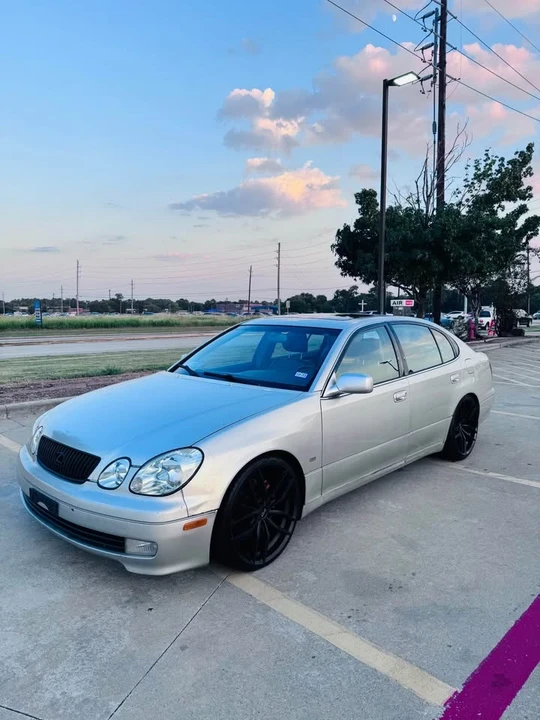 2002 Lexus GS 2nd Gen - Image 3 of 10