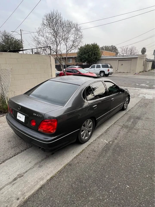 2002 Lexus GS 2nd Gen - Image 4 of 4