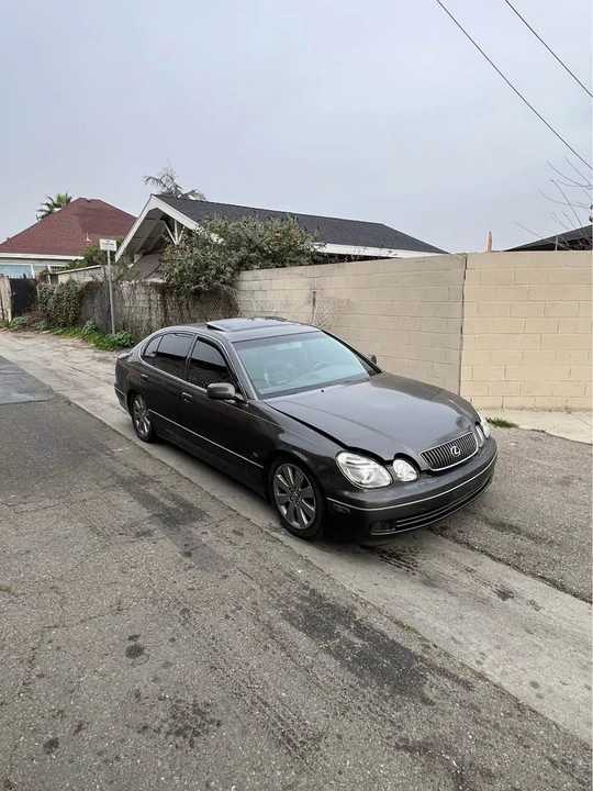 2002 Lexus GS 2nd Gen - Image 2 of 4