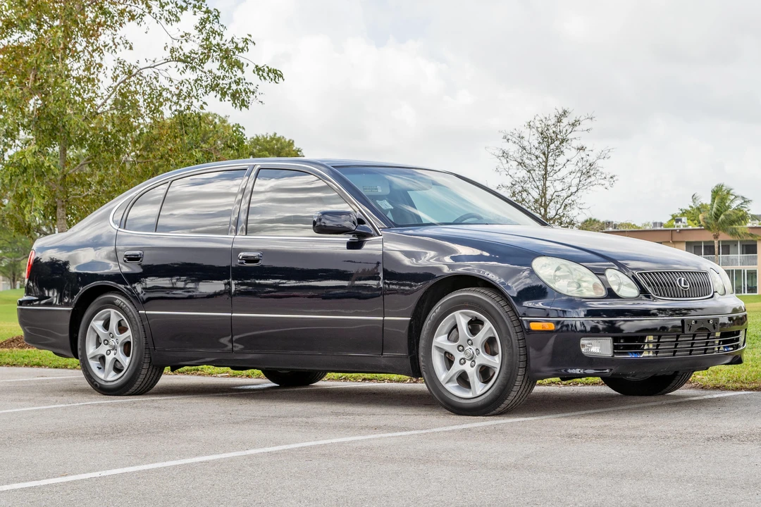 2002 Lexus GS 2nd Gen - Image 13 of 31