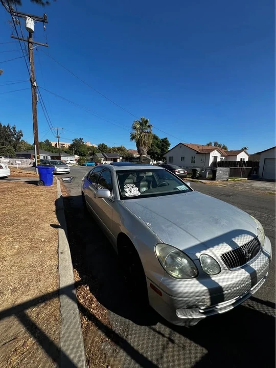 2002 Lexus GS 2nd Gen - Image 2 of 10
