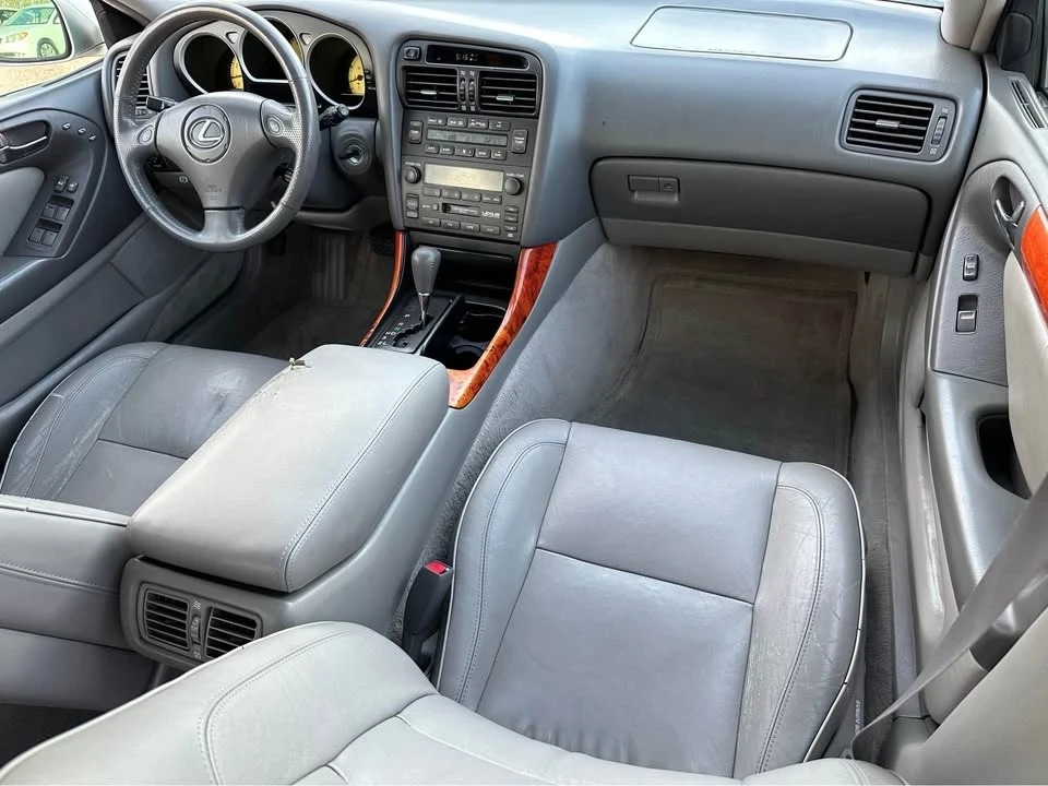 2002 Lexus GS 2nd Gen - Image 8 of 13
