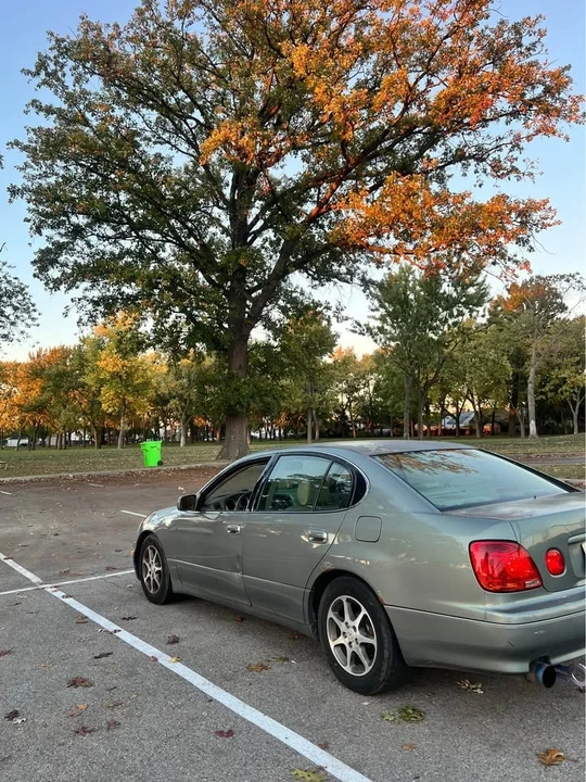 2002 Lexus GS 2nd Gen - Image 6 of 9