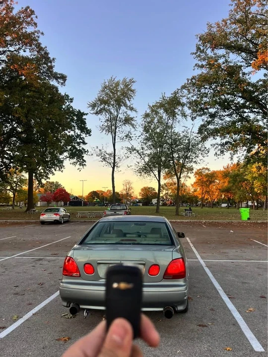 2002 Lexus GS 2nd Gen - Image 5 of 9