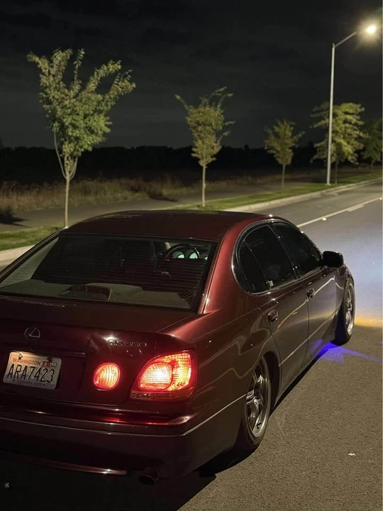 2002 Lexus GS 2nd Gen - Image 9 of 9