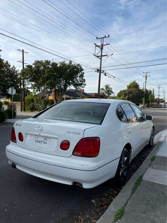2002 Lexus GS 2nd Gen - Image 4 of 7
