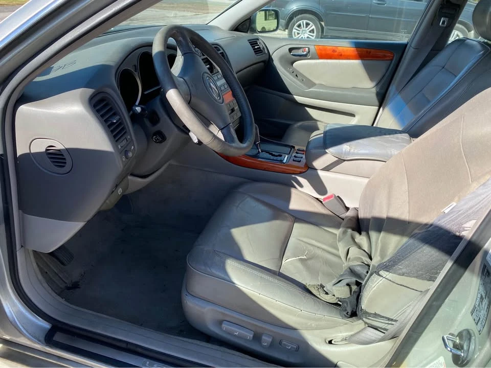 2002 Lexus GS 2nd Gen - Image 7 of 10