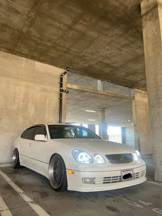 2002 Lexus GS 2nd Gen - Image 9 of 14