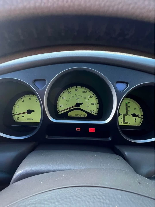 2002 Lexus GS 2nd Gen - Image 5 of 14