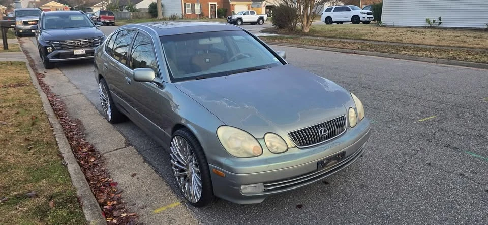 2002 Lexus GS 2nd Gen - Image 2 of 16