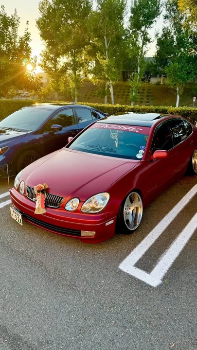 2002 Lexus GS 2nd Gen - Image 2 of 6