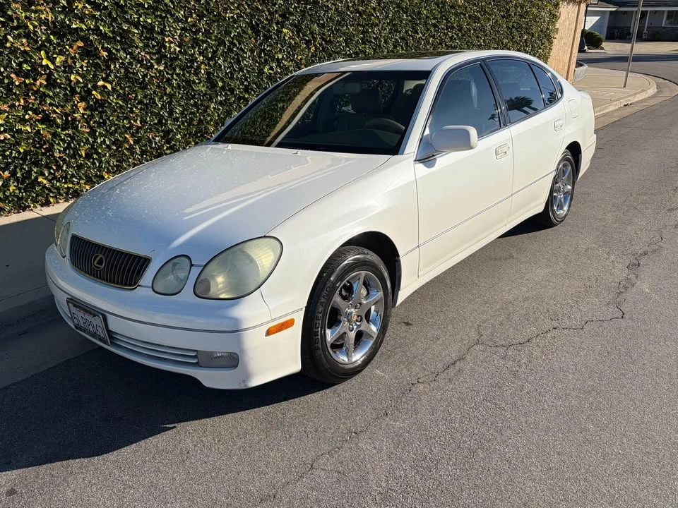 2002 Lexus GS 2nd Gen - Image 4 of 19
