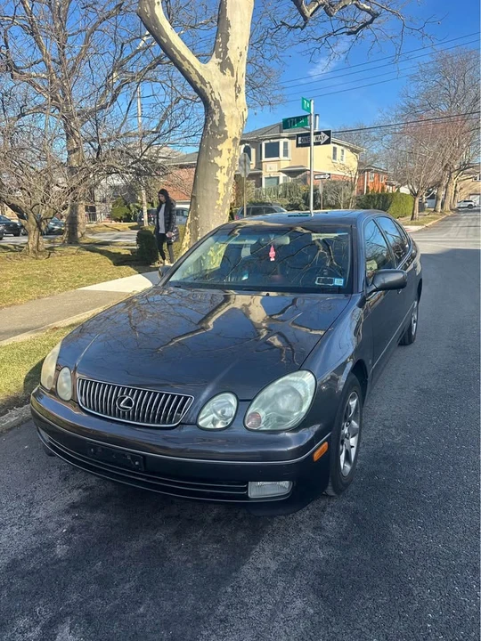 2002 Lexus GS 2nd Gen - Image 2 of 17