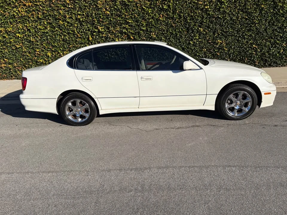 2002 Lexus GS 2nd Gen - Image 6 of 19