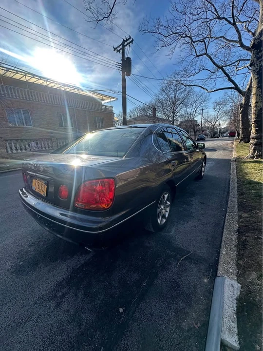2002 Lexus GS 2nd Gen - Image 15 of 17
