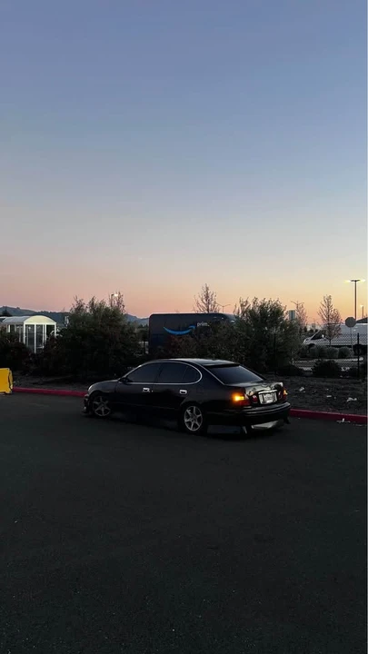2002 Lexus GS 2nd Gen - Image 3 of 3