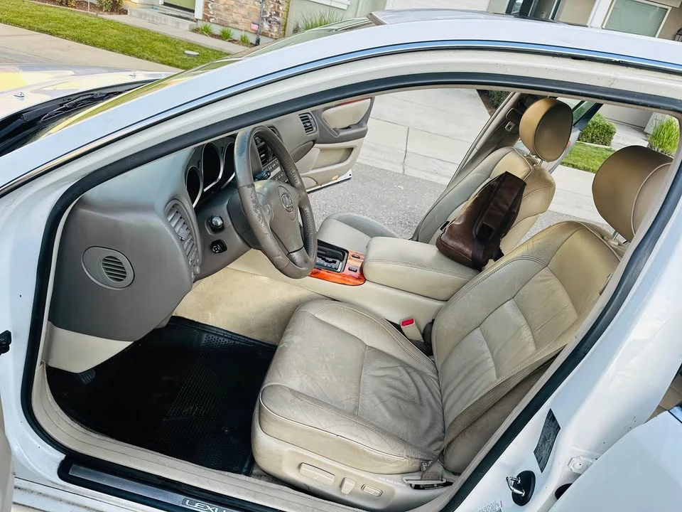 2002 Lexus GS 2nd Gen - Image 15 of 17