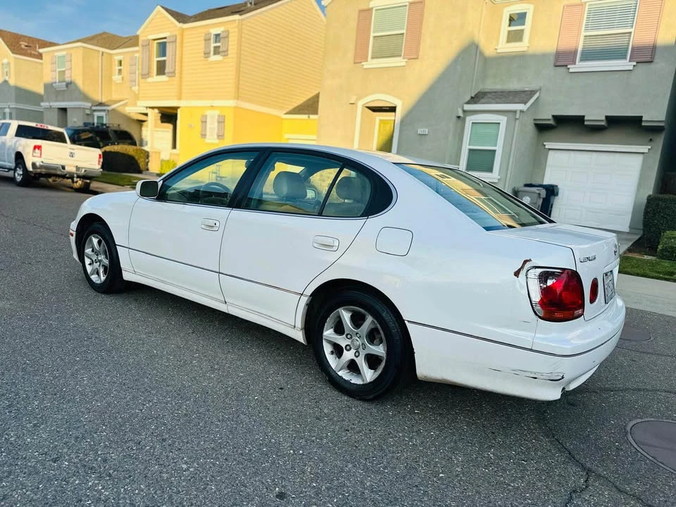 2002 Lexus GS 2nd Gen - Image 3 of 18