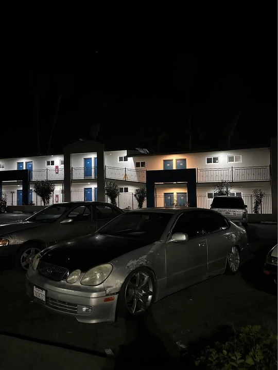 2002 Lexus GS 2nd Gen - Image 6 of 6