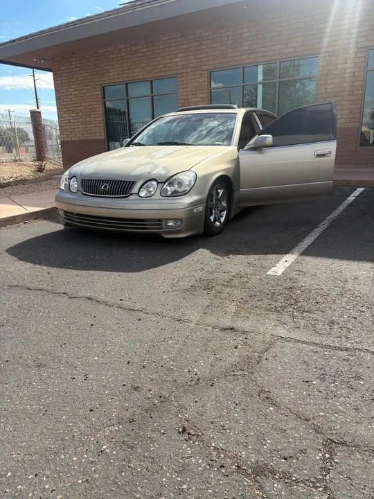 2002 Lexus GS 2nd Gen - Image 2 of 7