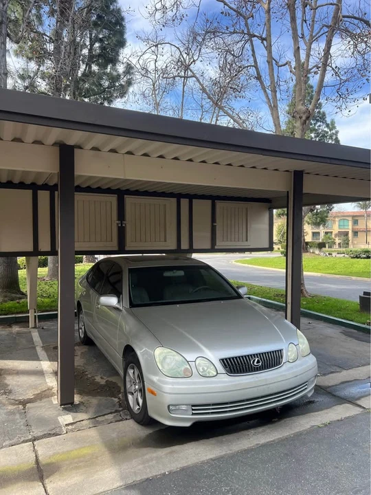 2002 Lexus GS 2nd Gen - Image 2 of 5