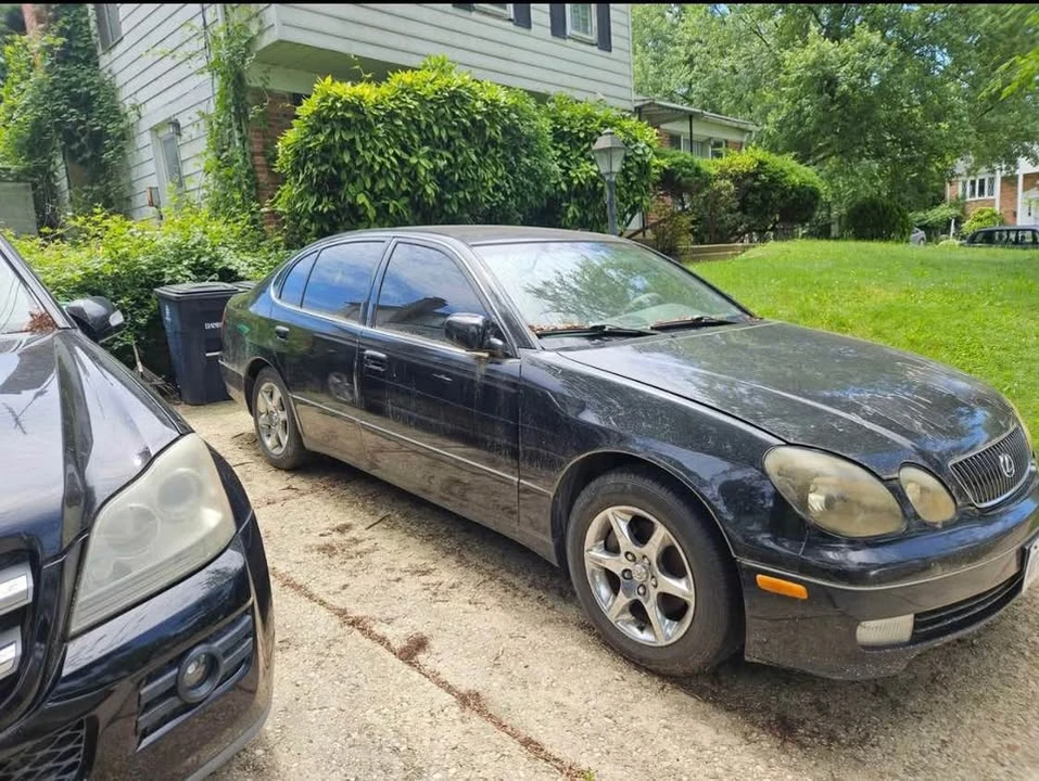 2002 Lexus GS 2nd Gen - Image 11 of 13
