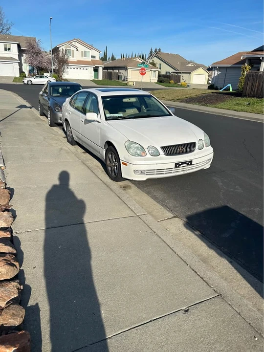 2002 Lexus GS 2nd Gen - Image 2 of 10