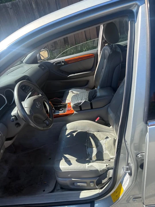 2002 Lexus GS 2nd Gen - Image 6 of 9