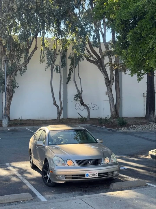 2002 Lexus GS 2nd Gen - Image 2 of 2