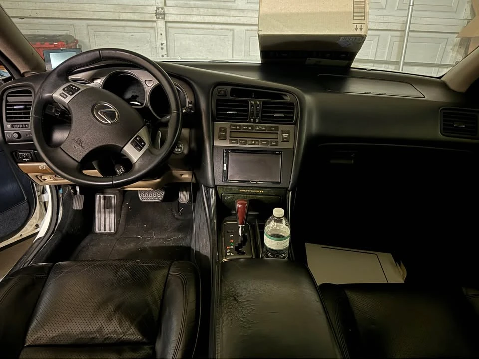 2002 Lexus GS 2nd Gen - Image 9 of 15