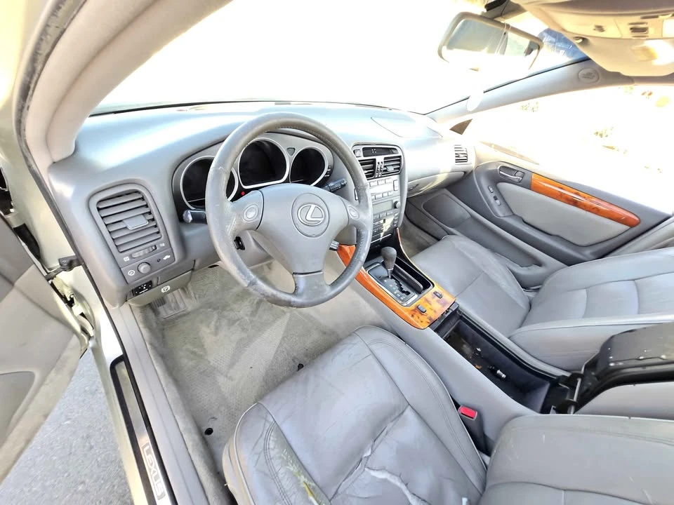 2002 Lexus GS 2nd Gen - Image 8 of 14